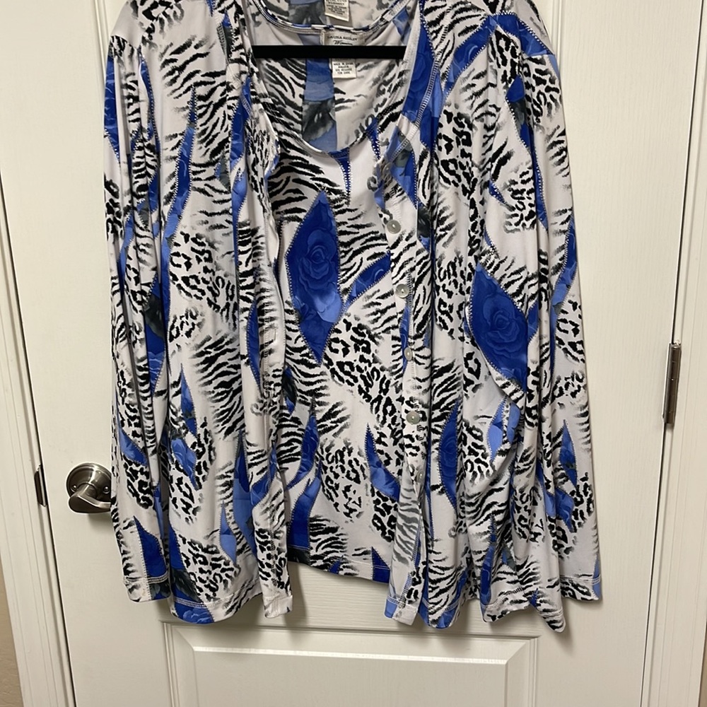 2 piece cardigan and shell Women’s 3X Plus size.